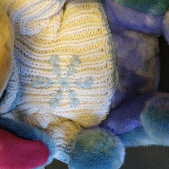 VGUC. Disney store exclusive Winnie the Pooh Eeyore snowflake plush stuffed toy. - Picture 6 of 11